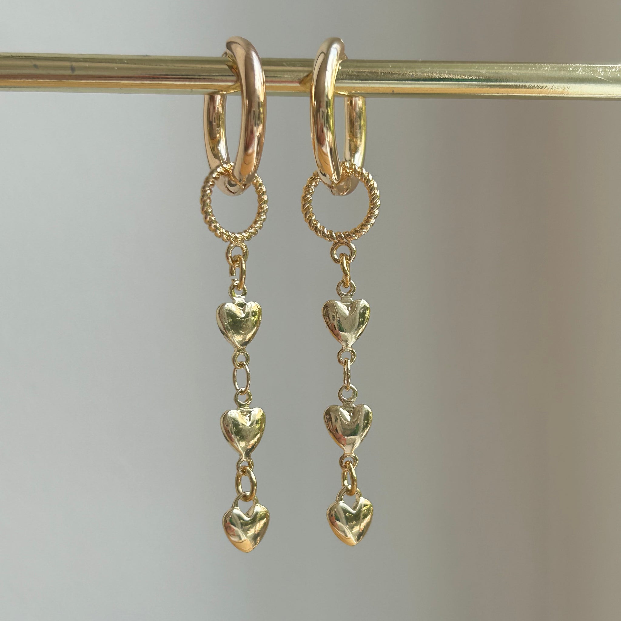 Chain of hearts