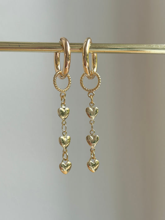 Chain of hearts