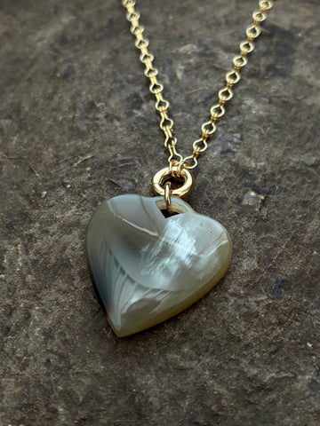 Lange ketting hart buffelhoorn 1