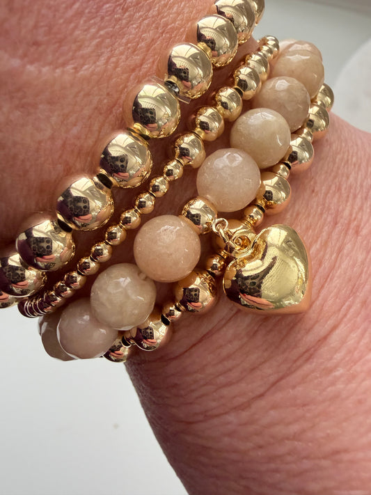 Armband beige met hart