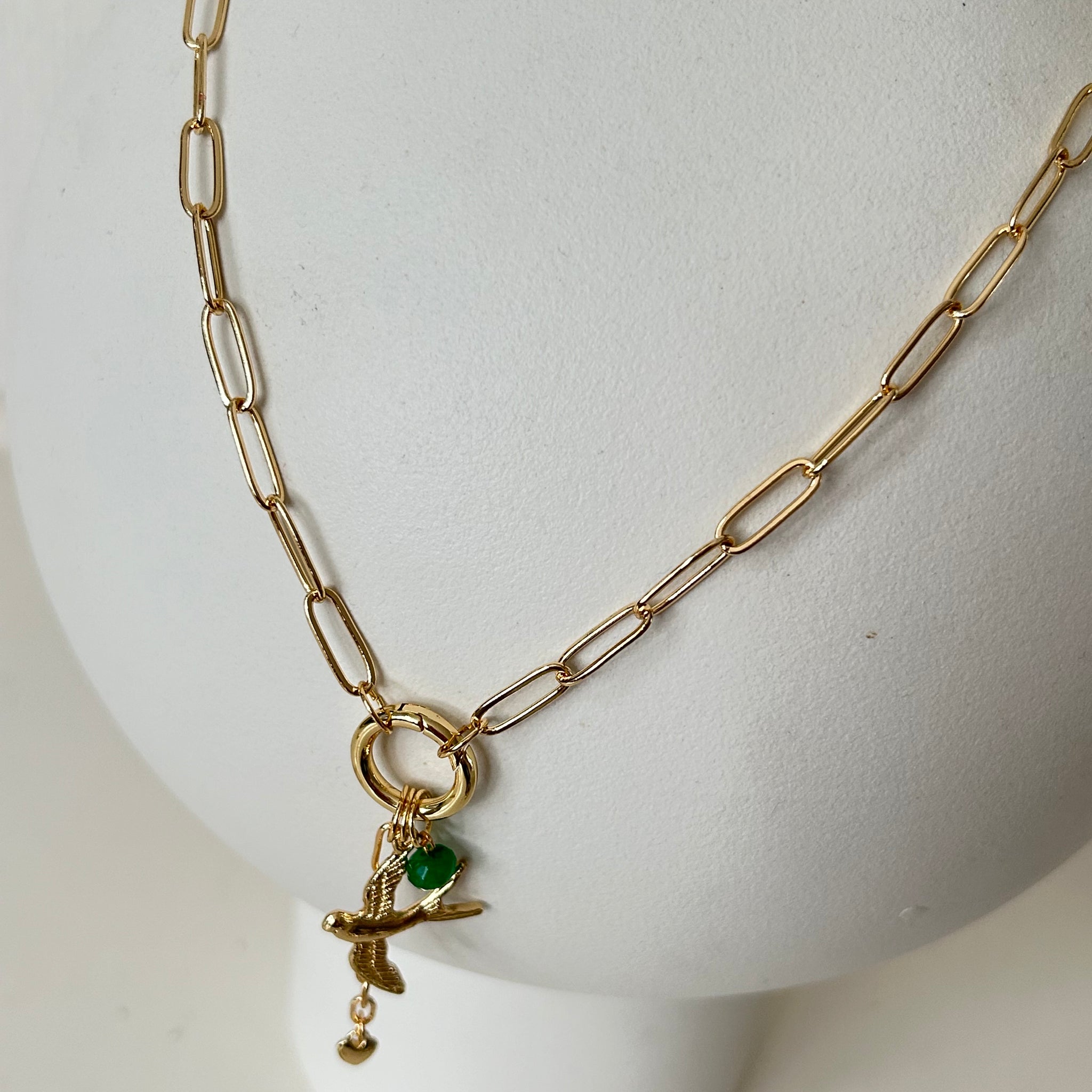 Ketting zwaluw groen