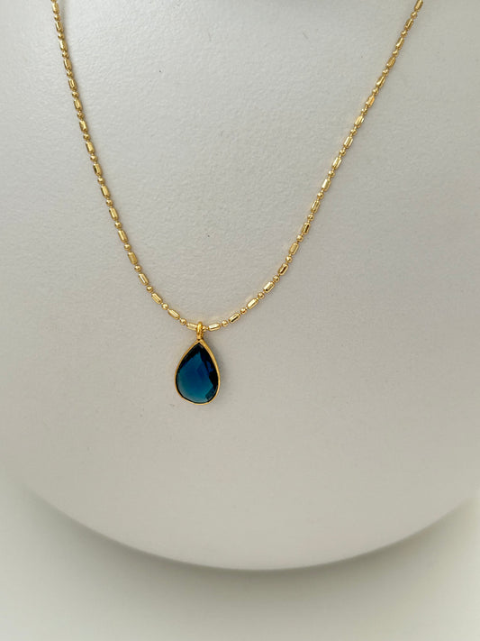 Ketting natuursteentje blauw